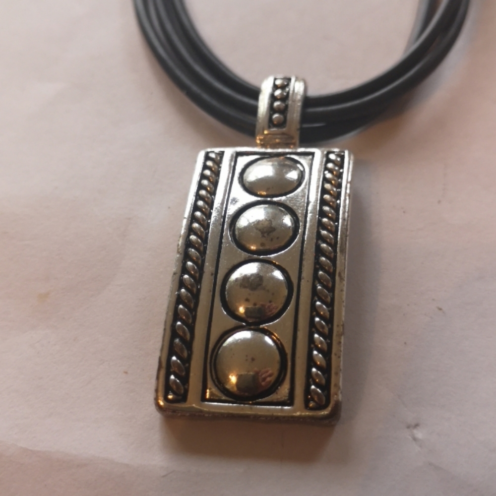 Necklace - Picture 2 of 2